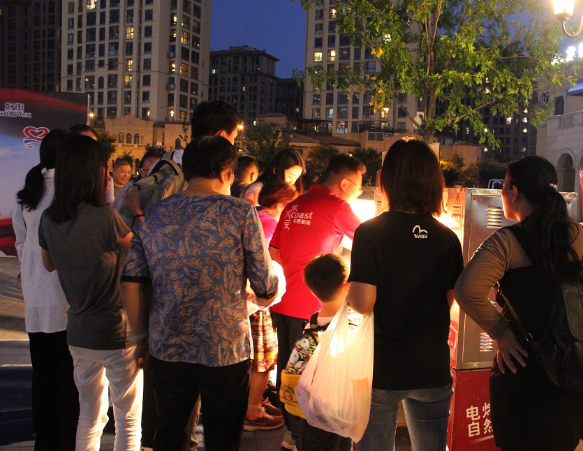 张成荣电烤鸡架烧烤小吃外面怎么做
